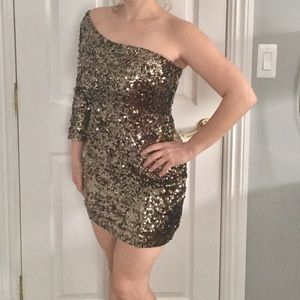 One sleeved bronze sequin dress